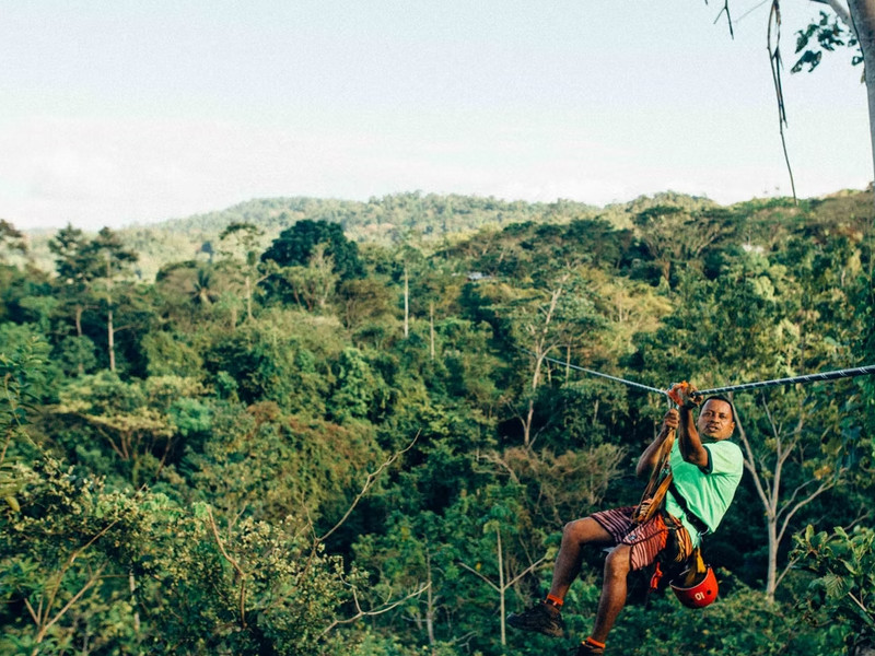 Une tyrolienne au Costa Rica