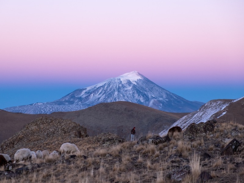 Lever du soleil sur le Mont Ararat