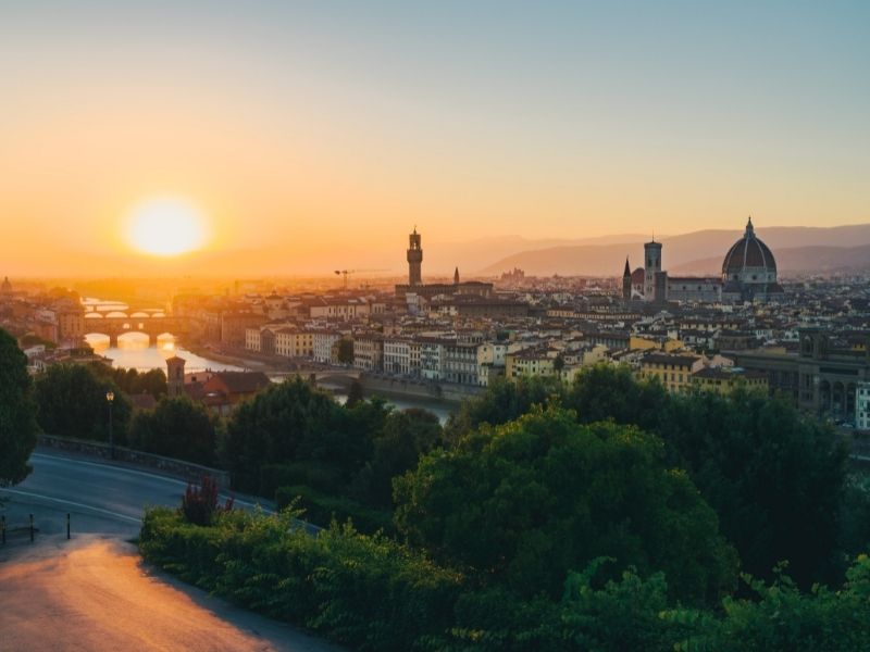 La vue de Florence au coucher du soleil depuis le Piazzale Michelangelo est à ne pas manquer.